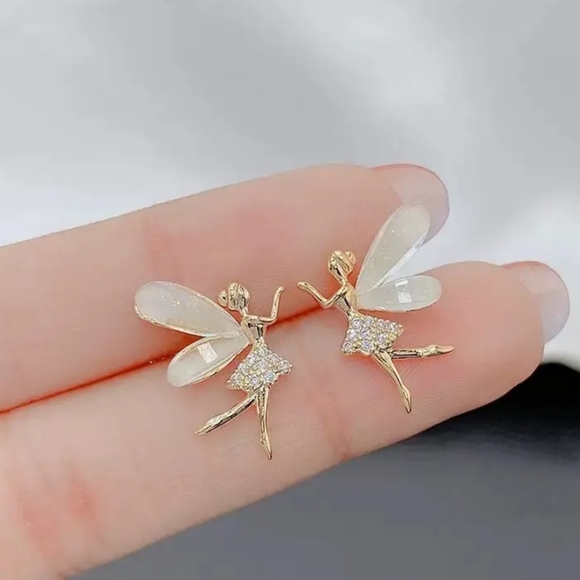 🌷3 for $20🌷 Fairy Earrings - Picture 2 of 3